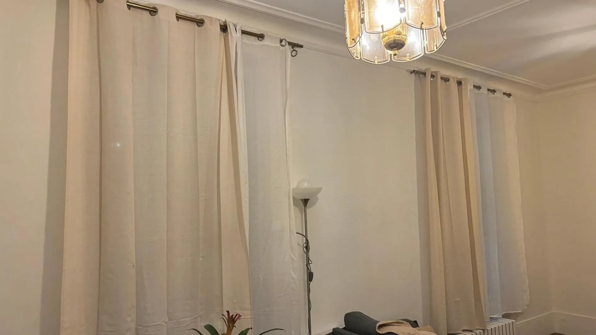 2 Pieces 58 M2 Alesia * Paris